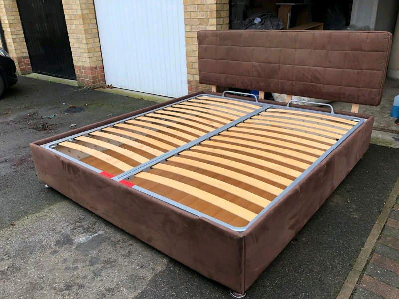 RRP £2899. Tempur ottoman super king 6ft Bed frame in Leicester