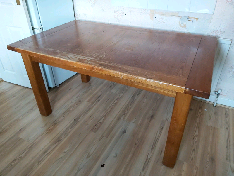 Table - Quality Solid Heavy Duty Wood Extendable Dining Table. It's go