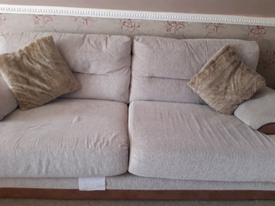 Second Hand Sofas Couches Armchairs For Sale In Irvine North