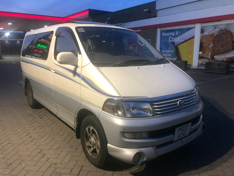 Toyota hiace regius 1997