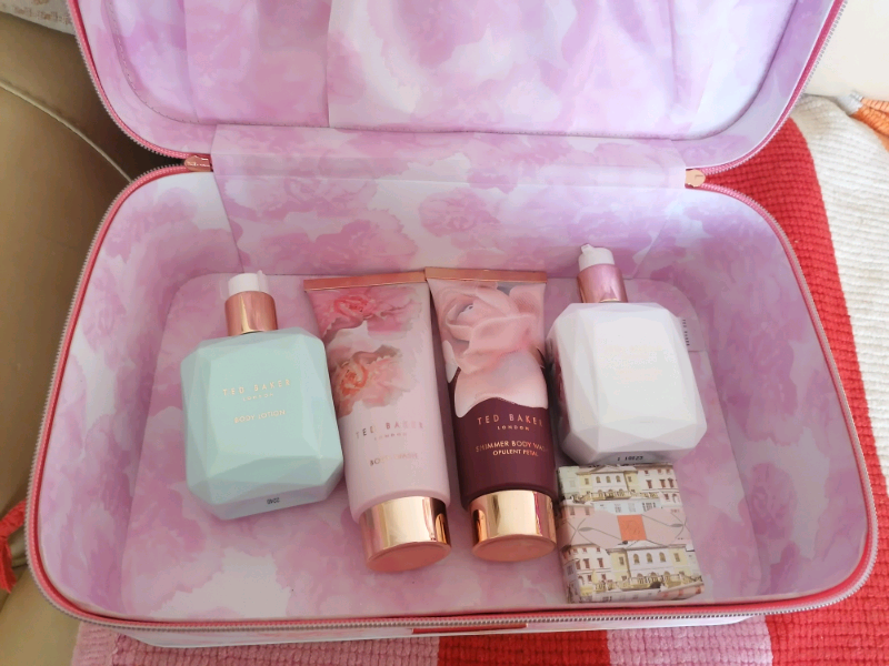 TED BAKER VERY LARGE GIFT SET in StokeonTrent, Staffordshire Gumtree