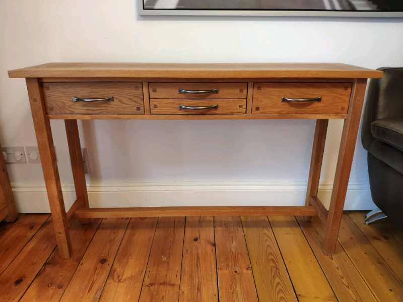 Solid oak console table. Laura Ashley, Milton in Southampton