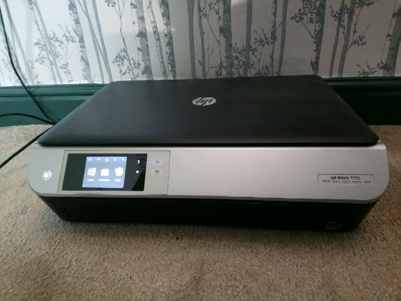 HP Envy 5532 Desktop Colour Printer/Scanner/Copier in Padiham