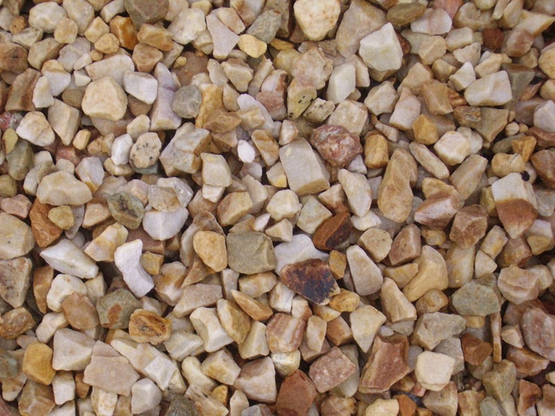 St. Andrews Quartz garden and driveway chips/stones in East Kilbride