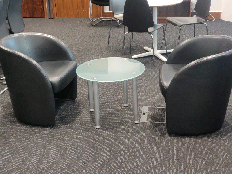 Reception office chairs and table can deliver in Bristol Gumtree