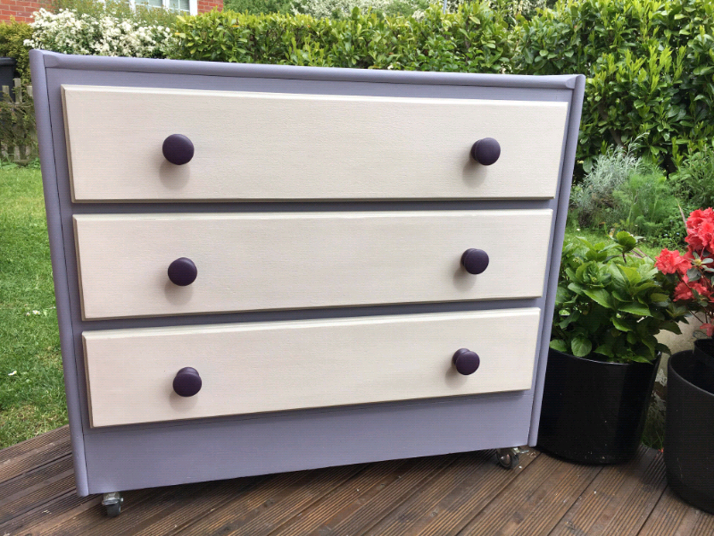 Wooden Chest of 3 drawers on wheels 89cm W x44cm D x80.5cm H Hand P