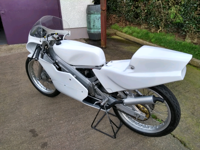 rs 125 street bike