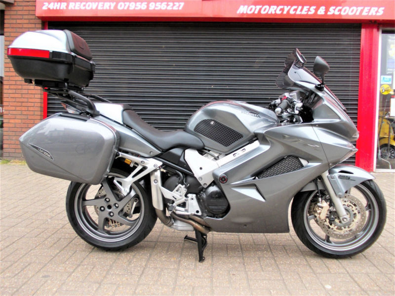Honda vfr 800 abs