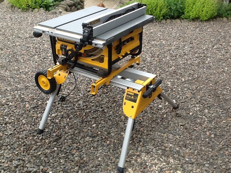 Dewalt DE7400 table saw stand in Selkirk, Scottish Borders Gumtree
