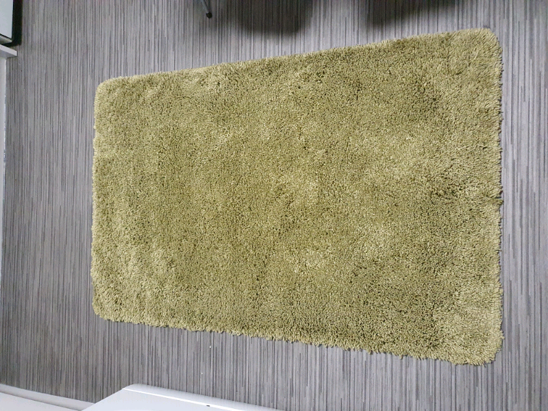 Olive green shaggy rug in Wigston, Leicestershire Gumtree