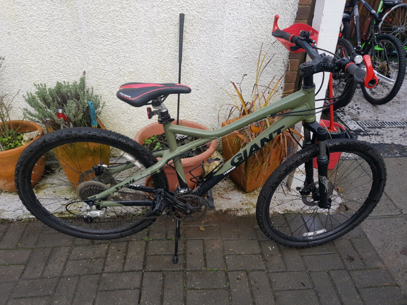 giant bike military discount