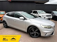Volvo V40 D2 R-DESIGN PRO - 6 SPEED, FULL HISTORY, SAT NAV, PARKING SENSORS