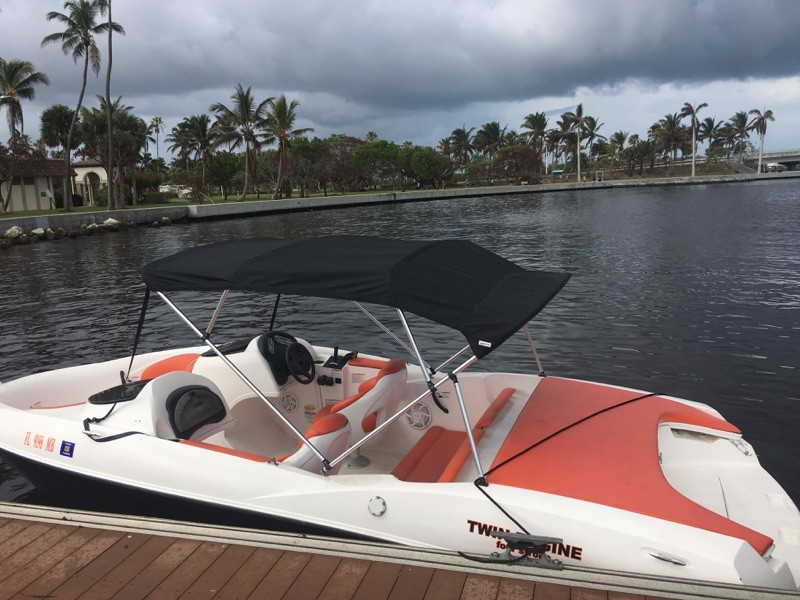 2002 yamaha jet boat with 2014 motors low hours