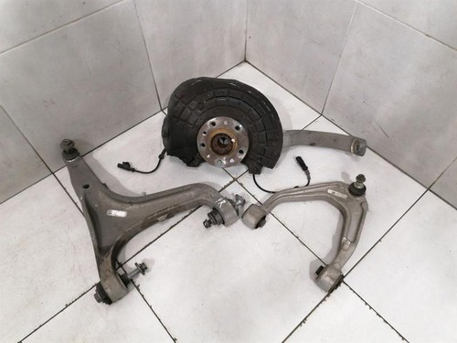 MASERATI QUATTROPORTE VI M156 Right Front Hub 670039101 Radlagergehäuse Vorne Re