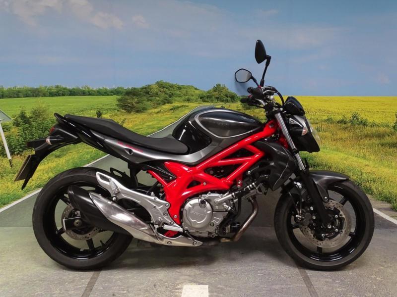 Suzuki sfv 650 gladius