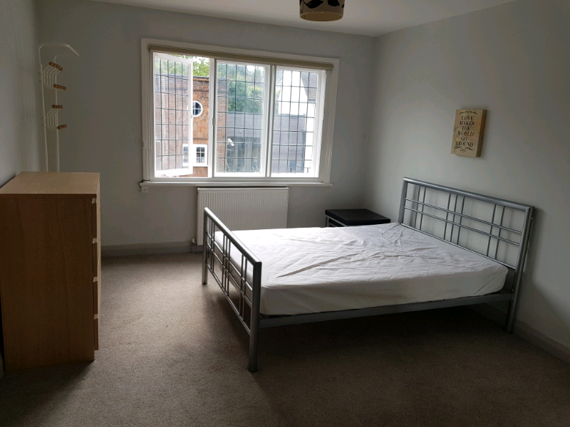 Party Houses To Rent Hertfordshire