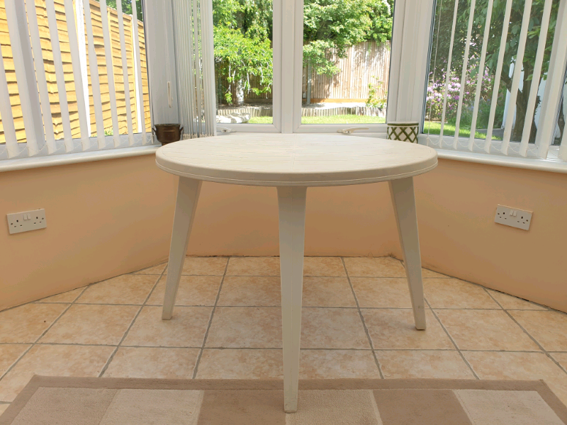 Plastic round table in Watford, Hertfordshire Gumtree