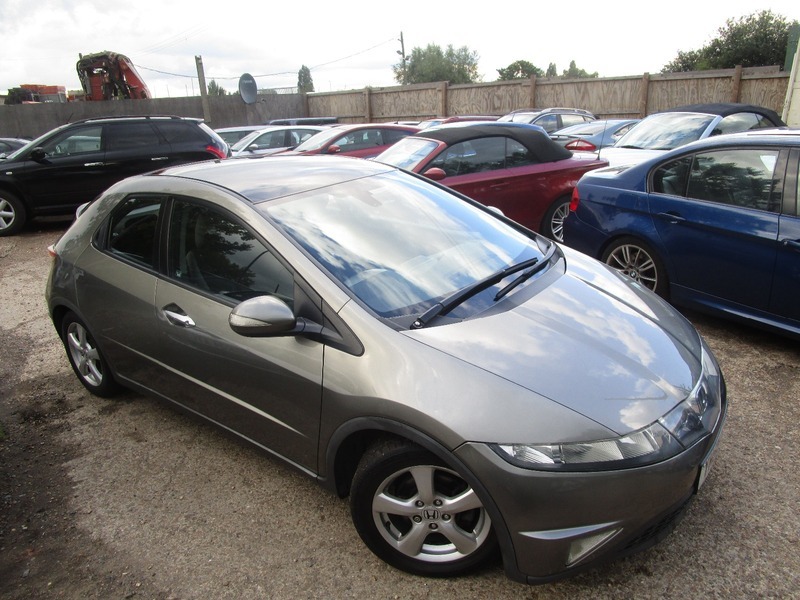 Honda civic es