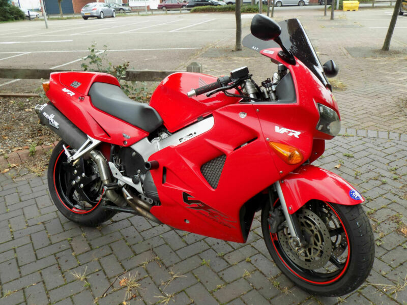 Honda vfr800 2000
