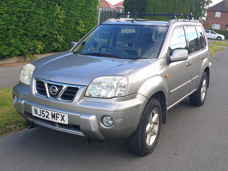 Nissan x trail se