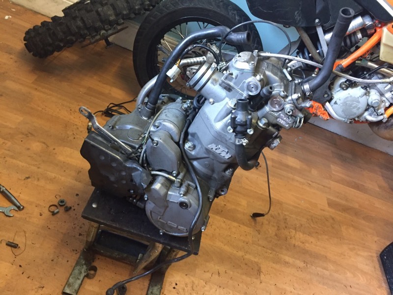 ktm lc4 engine