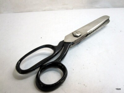 Vintage Bonsa Pinking Shears Germany 7 1/2''