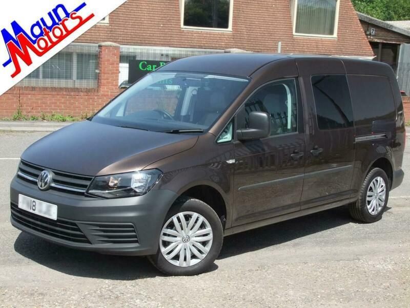 2018 Volkswagen Caddy Maxi Kombi C20 TDI, 102PS Euro 6, 5 Seat Crew Van, Air Con in Suttonin