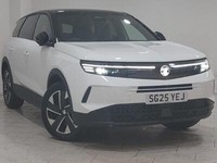 2025 Vauxhall Grandland 1.2 Hybrid [136] Ultimate 5dr e-DCT6 [Pan Roof] Hatchbac