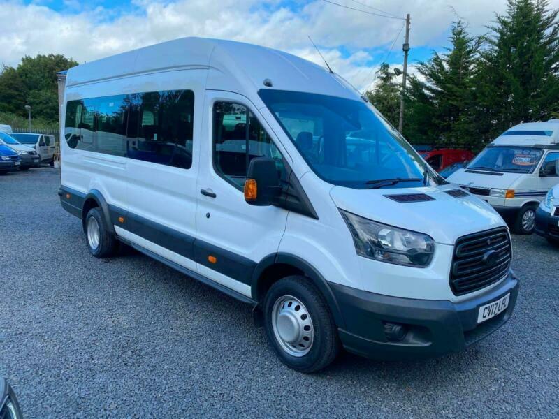 Ford TRANSIT 17 seater minibus 460 twin axle TREND 2017 17 Reg