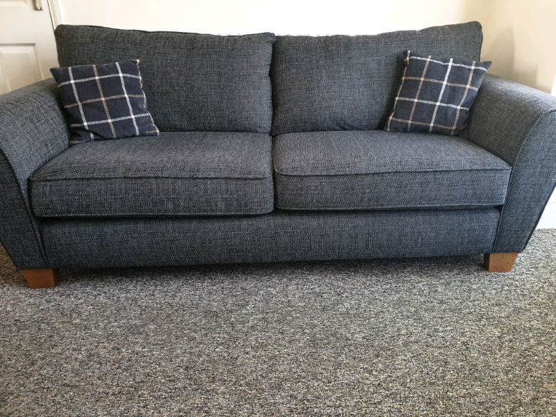 Sofa 3 seater charcoal grey like new in Cottingham, East