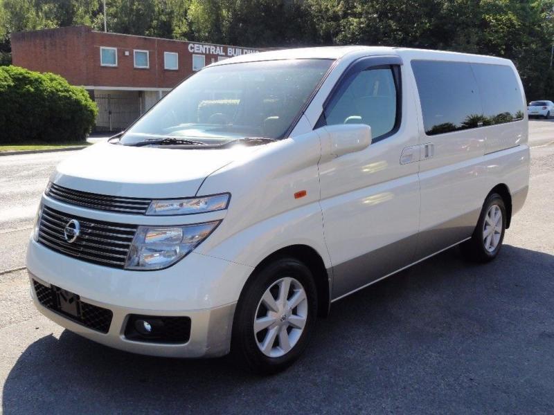 Nissan elgrand 2002