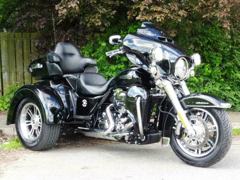 2014 HARLEYDAVIDSON FLHTCUTG 1690 TRIGLIDE TRIKE 3,700 MILES in