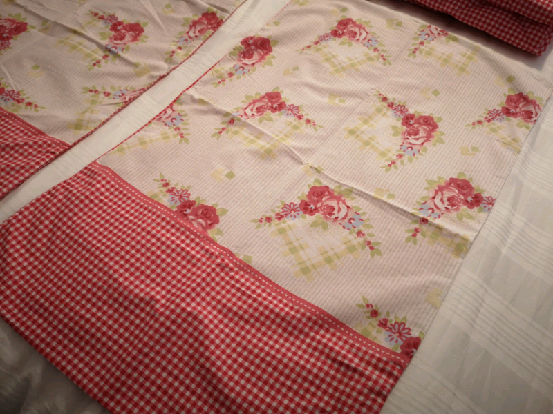 Kirstie Allsopp Gingham Roses Double Duvet Set Only In High