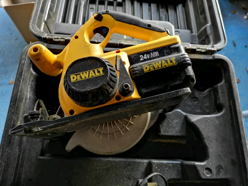 DeWalt circular saw in case in Lymington, Hampshire Gumtree