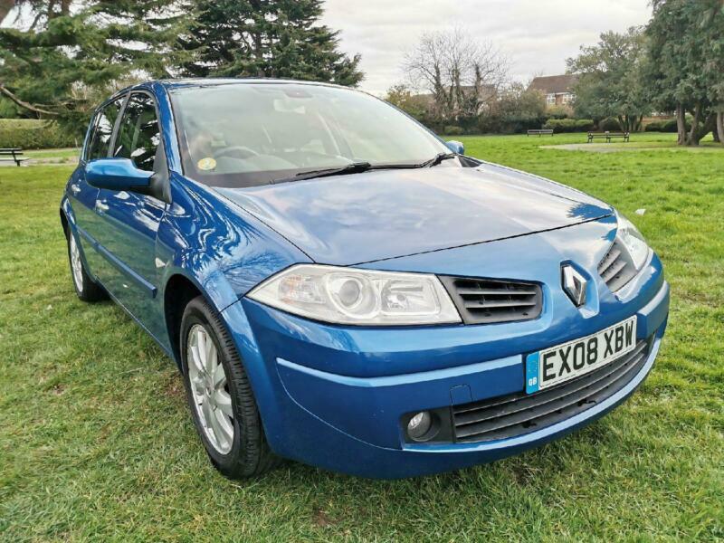 Renault megane blue