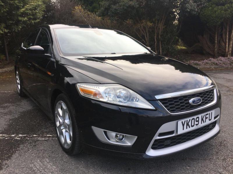 Black mondeo ford
