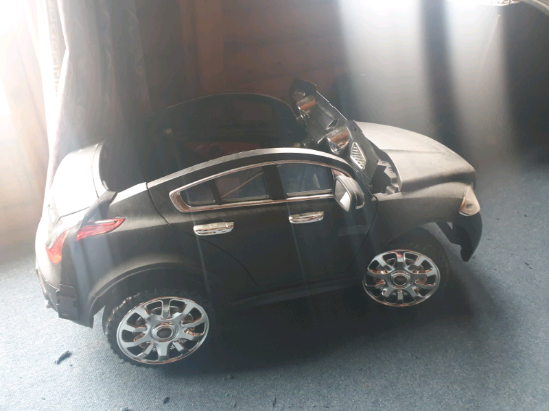 12v dual motor electric car in Blackwater, Surrey Gumtree