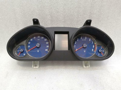AT MASERATI QUATTROPORTE M139 Instrument cluster 273776 Speedometer 09-13 MPH UK