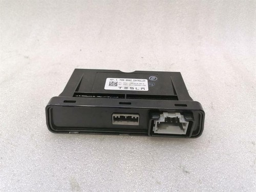 TESLA MODEL X 75D Park Brake module 1007618-00-E Park Bremse Steuergerät
