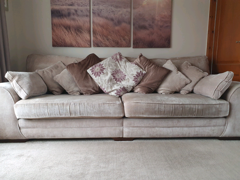 SCS SOFAS (FREE PAIR OF MATCHING CURTAINS) in Kilmarnock, East