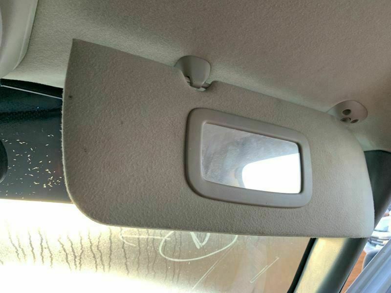 0206 Chevy Silverado GMC Sierra Driver Passenger Sun Visor OEM 02 03
