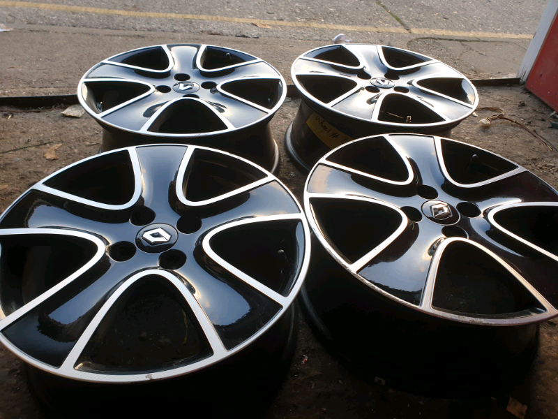 16" Renault clio passion alloy wheels great condition in Sunderland