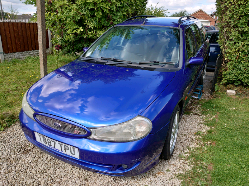 Ford mondeo st200