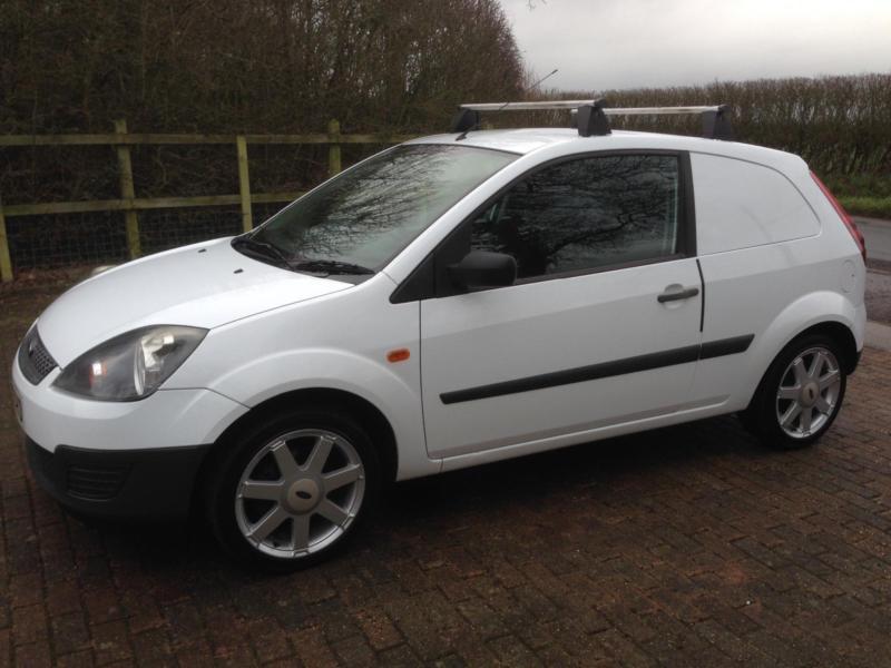 2004 Fiesta Van Roof Rack 12.300 About Roof