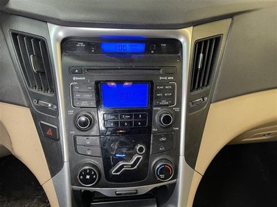 Used Radio Receiver fits: HYUNDAI SONATA 11