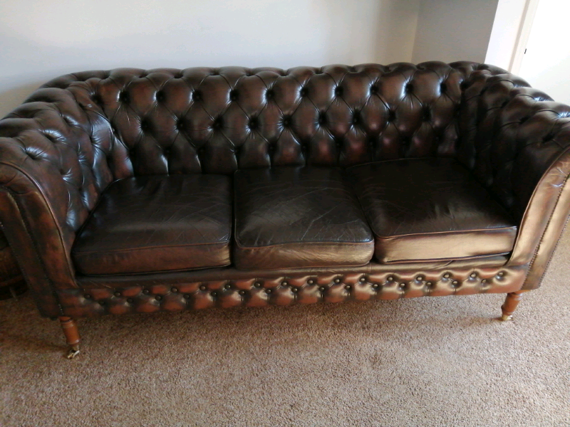 Antique /Vintage Brown leather sofa in Knottingley, West Yorkshire