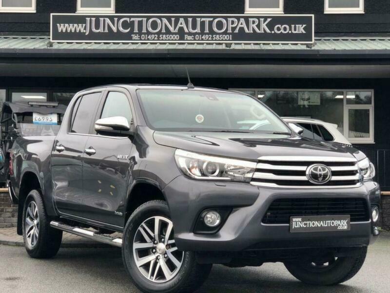 2016 Toyota Hilux 2.4 D4D Invincible Double Cab Pickup 4WD 4dr in