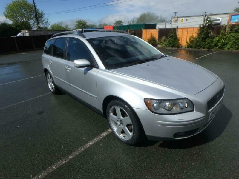 Volvo V50 1.8 2005MY SE estate only 84539 miles one owner silver