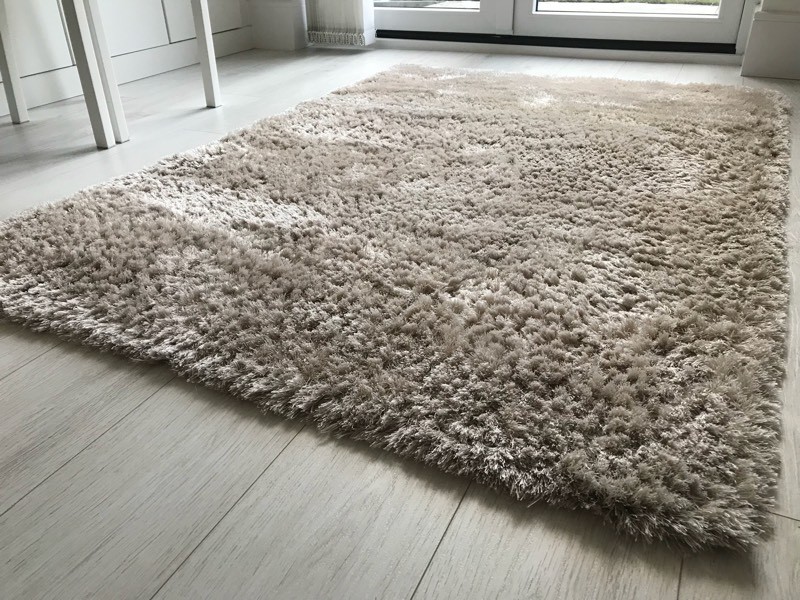 Champagne Coloured Rug 170cm x 120cm in Kent Gumtree