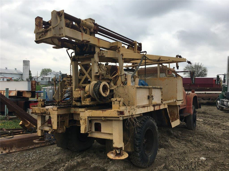 Mobile B56 Drill Drill Rig